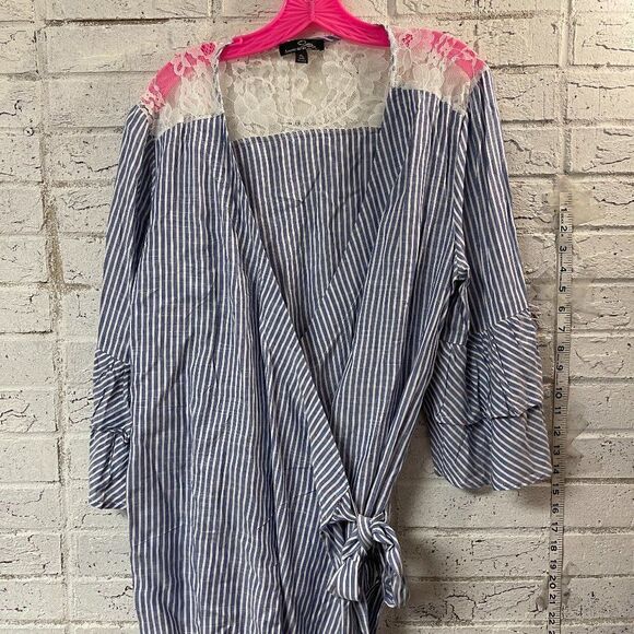 Suzanne Betro Chambray Stripe Wrap Top Blouse Tiered Ruffle Sleeves Lace XL - Picture 1 of 11